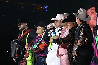 Poster de Grupo Firme
